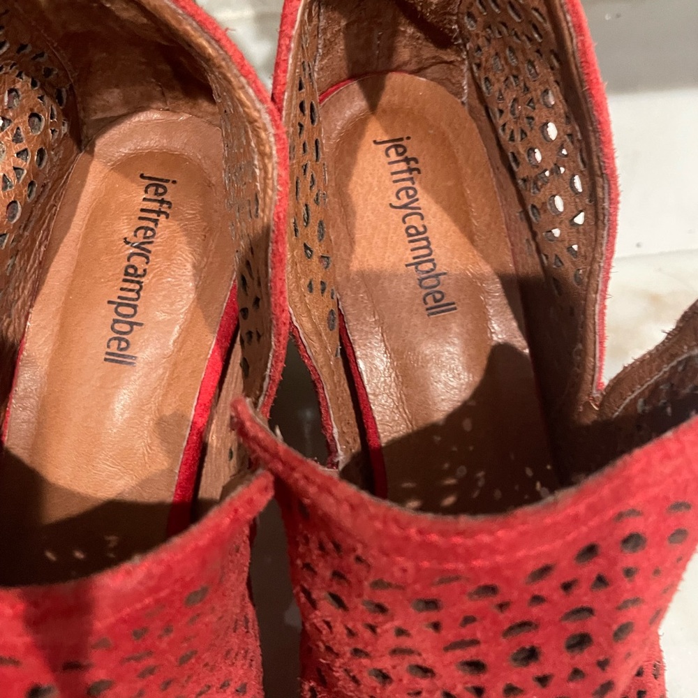 Jeffrey Campbell red-orange suede cutout design booties sz 9.5